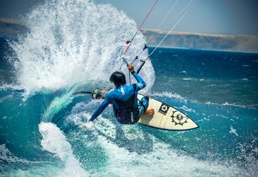 Co zrobić by zostać kitesurferem ? Od czego zacząć swoją przygodę z kitesurfingiem ?