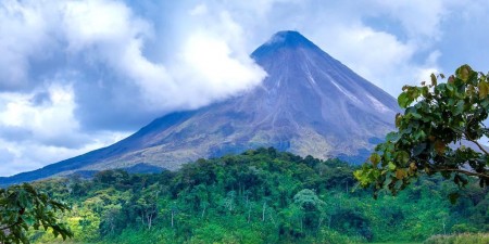 LAKE ARENAL 