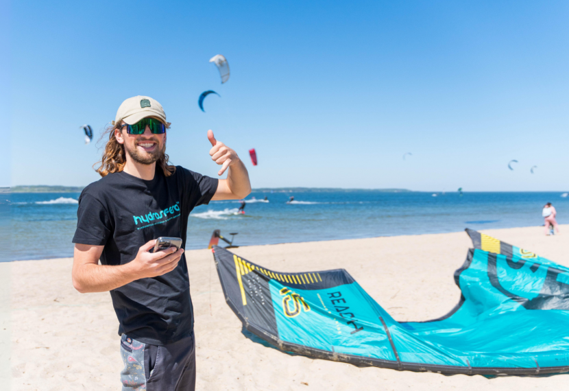 Kitesurfing na Półwyspie Helskim: Twoje najlepsze miejsce na naukę kitesurfingu w Europie!!!