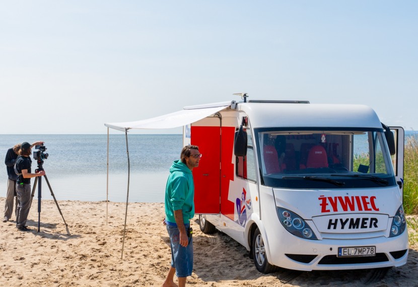 Światła, Kamera, Akcja w naszej szkole Malayka! Nasza Baza Gwiazdą Projektu Żywca!